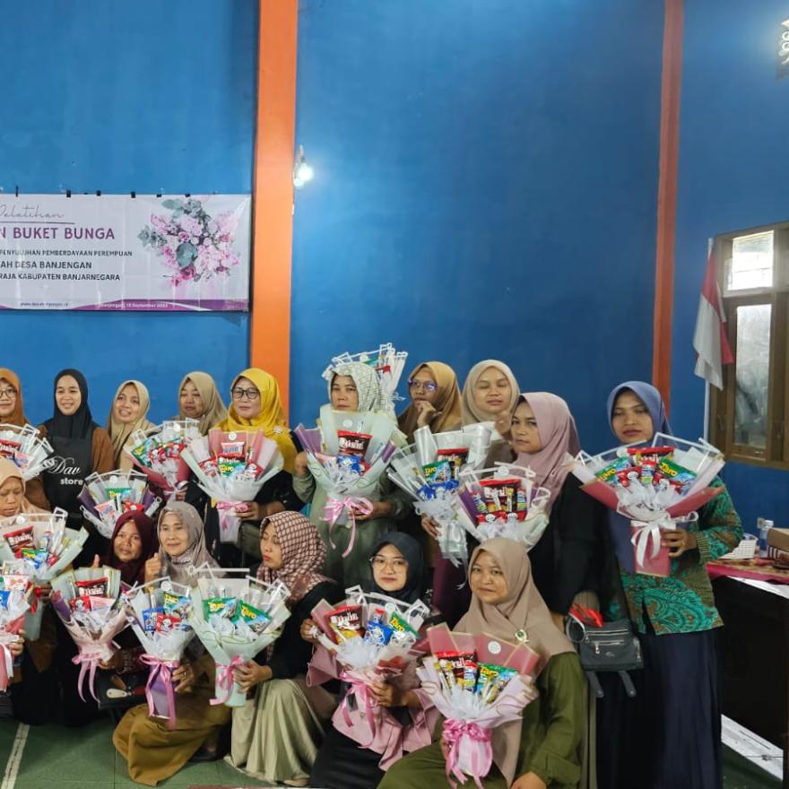 PELATIHAN BUKET PKK DESA BANJENGAN